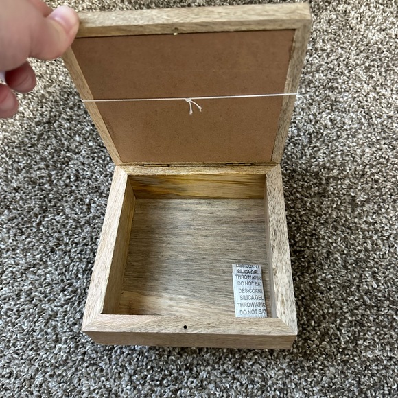 Jewelry Box/Storage Box - Picture 2 of 2